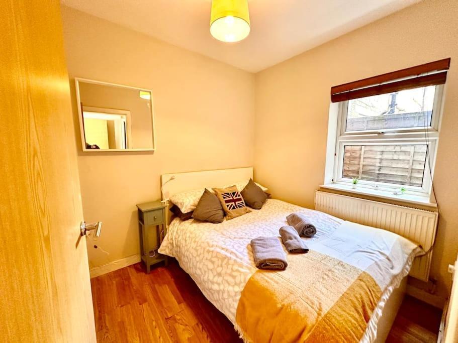 2 Bedroom Apartment In Se13 London Exterior photo